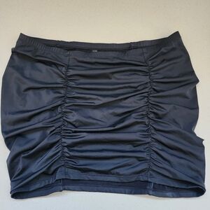 Torrid High-rise Short Ruched Swim Skirt size 2 XXL Plus Size EUC